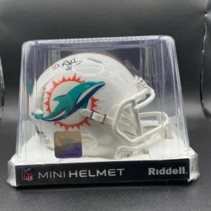 devon achane autographed mini helmet (white)